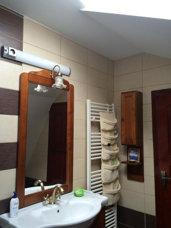 La Mos Pavel Hotel Noslac Екстериор снимка